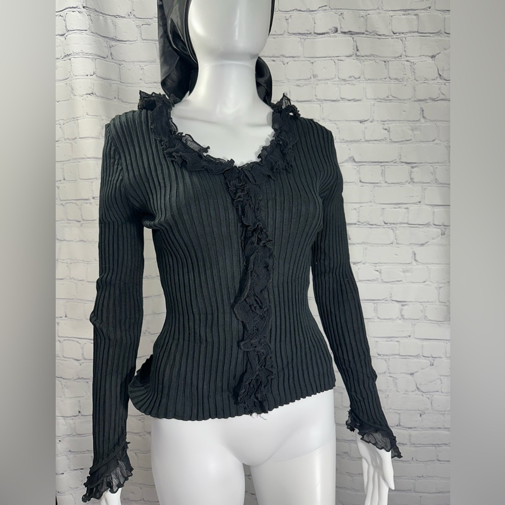 Black ruffled Jennings top